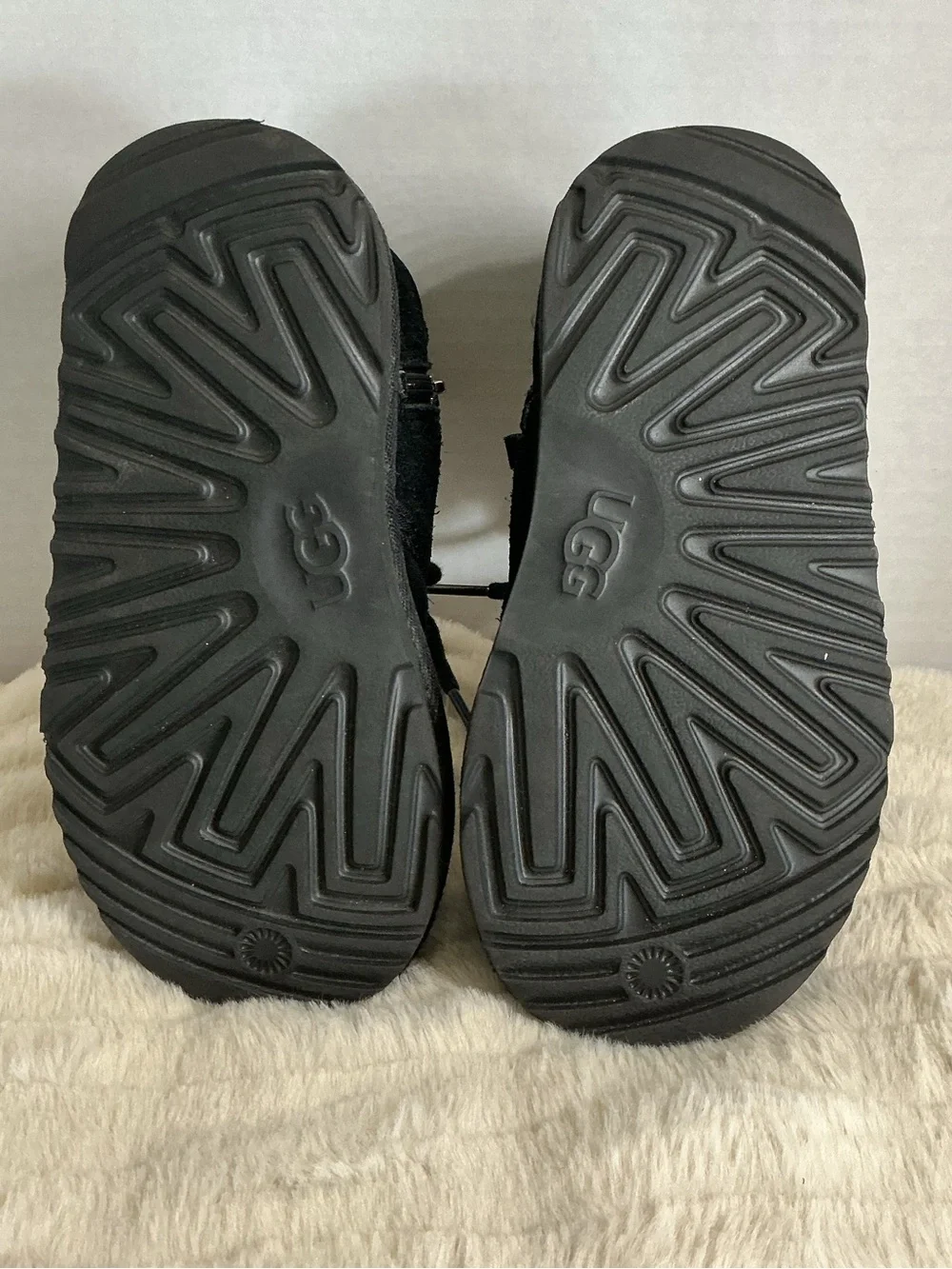UGG Australia Toddler Neumel II Boots 1017320T | USA Size 11 | Good Condition